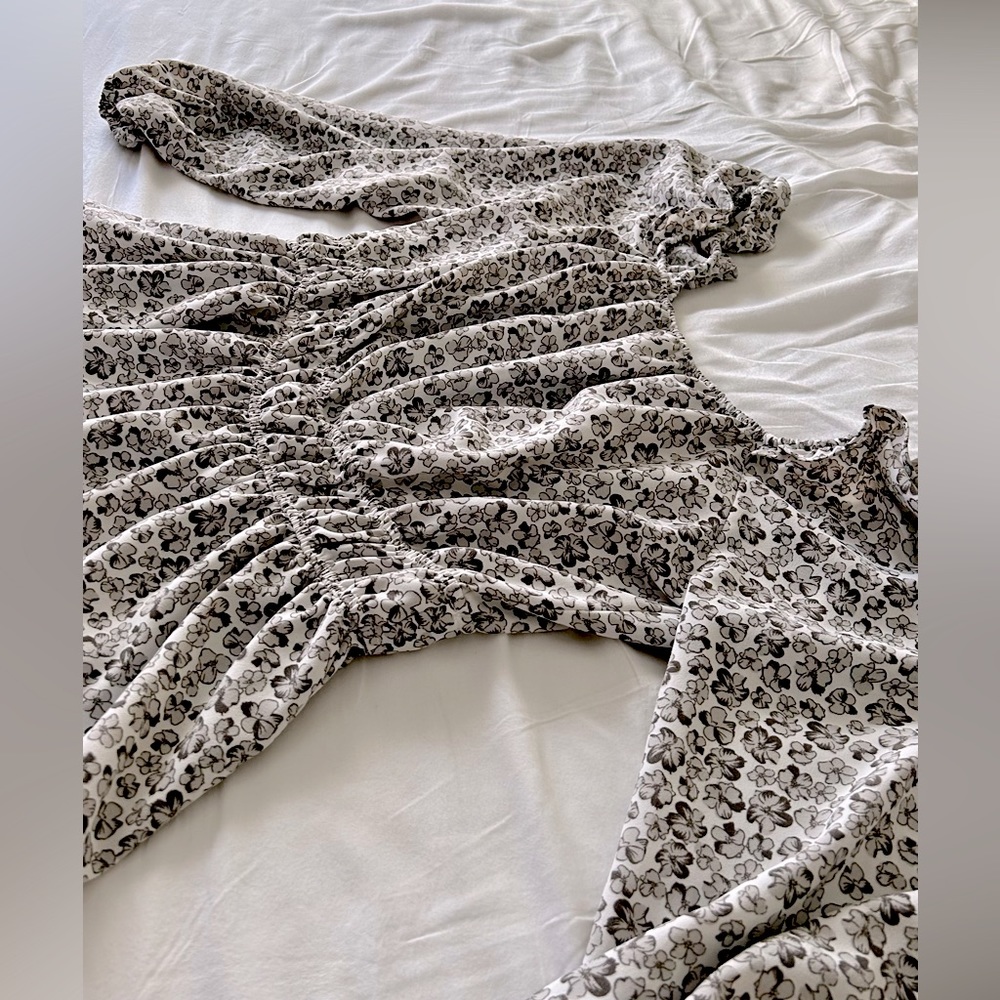 Nine West Scoop Neck Floral Blouse